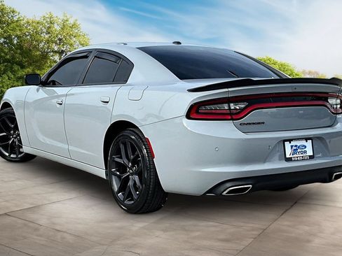 Used 2021 Dodge Charger SXT w/ Blacktop Package RWD image 12