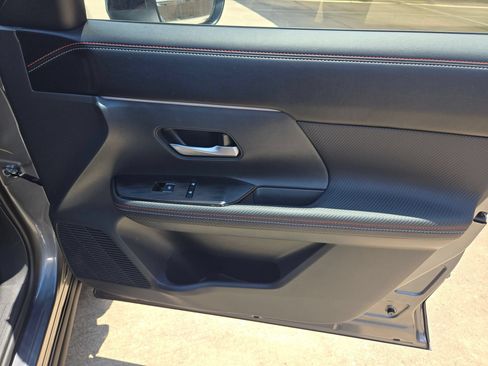 Certified 2026 Nissan Kicks SR FWD image 28