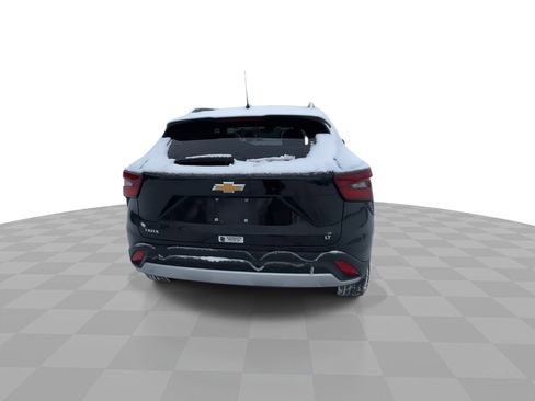 Certified 2025 Chevrolet Trax LT w/ LT Convenience Package image 7