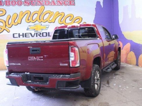 Used 2017 GMC Canyon SLE image 4