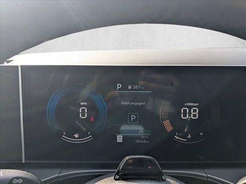 Used 2026 Hyundai Santa Fe SEL FWD image 10