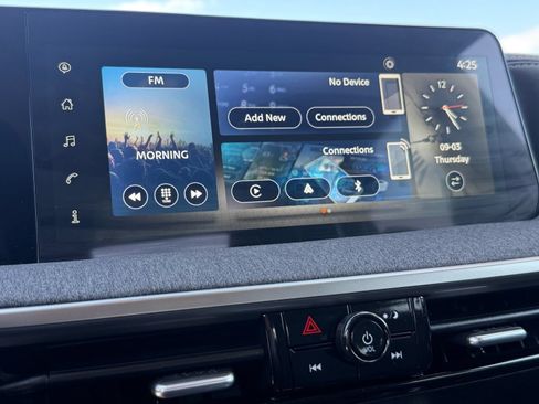 Used 2025 Nissan Kicks SV FWD image 21