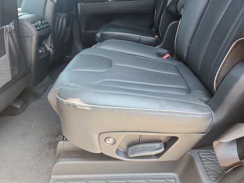 Certified 2025 Hyundai Palisade Calligraphy AWD/4WD image 27