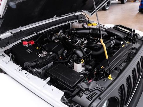 Used 2023 Jeep Wrangler Unlimited Rubicon AWD/4WD image 83