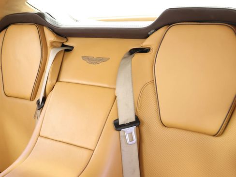 Used 2015 Aston Martin Vanquish Volante RWD image 39