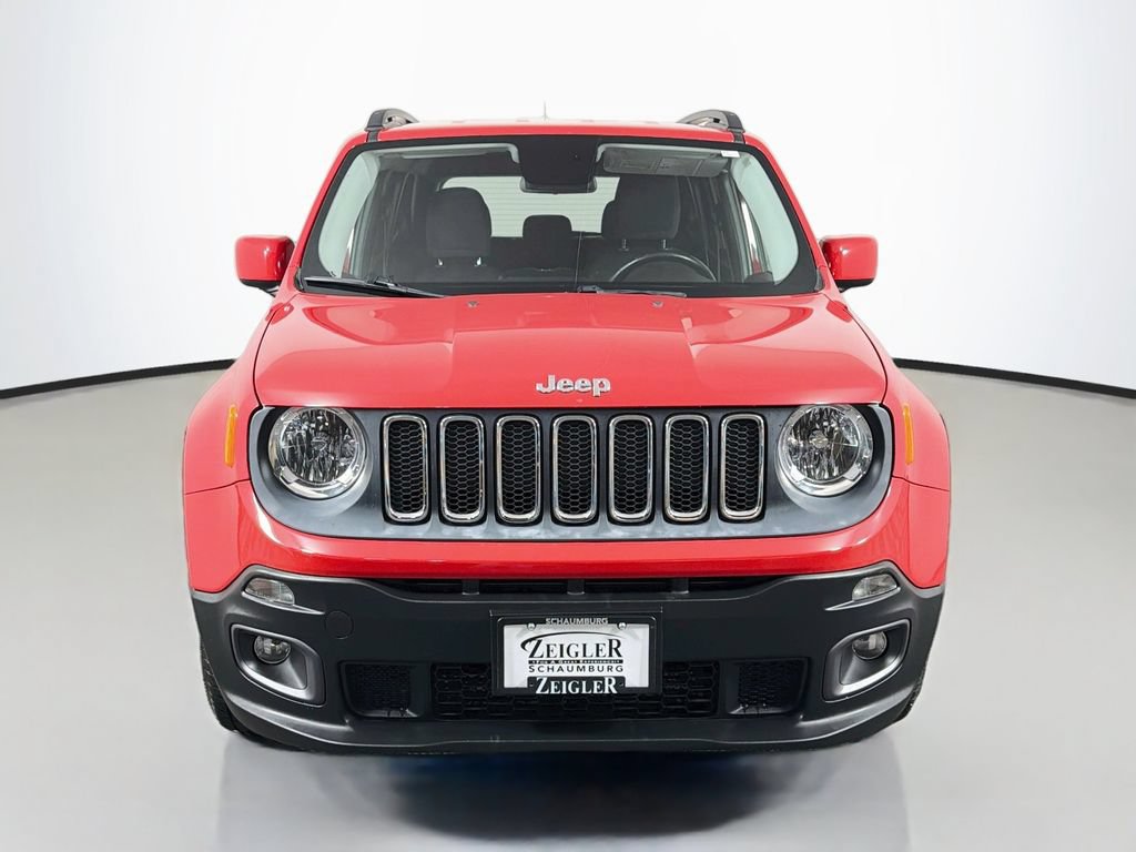 Used 2015 Jeep Renegade Latitude w/ Cold Weather Group II FWD image 2
