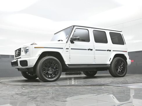 Used 2025 Mercedes-Benz G 580 w/ EQ Technology image 27