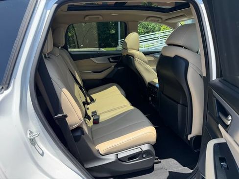 Certified 2024 Acura MDX FWD w/ Technology Package image 16