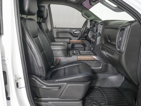 Used 2021 Chevrolet Silverado 1500 LT Trail Boss w/ Bed Protection Package image 10