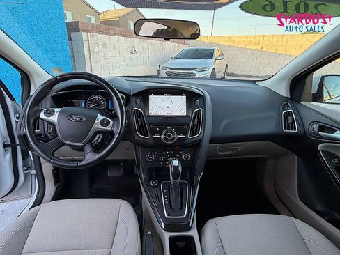 Used 2016 Ford Focus Electric Hatchback FWD image 14