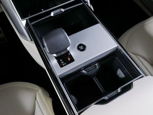 New 2026 Land Rover Range Rover SE AWD/4WD image 13