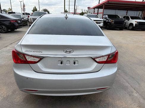 Used 2012 Hyundai Sonata GLS image 5