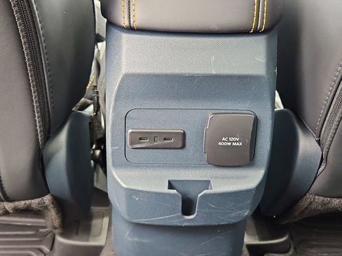 Used 2025 Ford Maverick Tremor AWD/4WD image 30