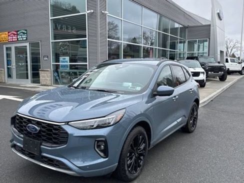 Used 2023 Ford Escape ST-Line Elite w/ Premium Technology Package AWD/4WD image 1