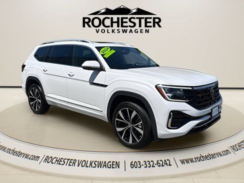 Used 2024 Volkswagen Atlas SEL Premium R-Line AWD/4WD image 9