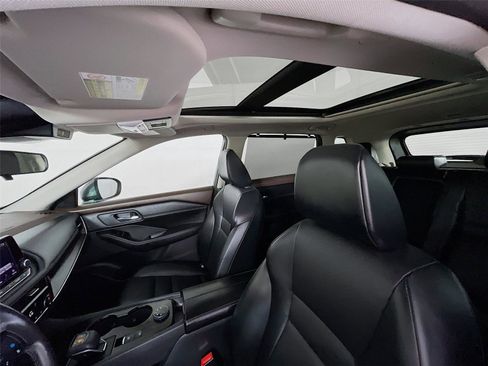 Used 2022 Nissan Rogue SV w/ SV Premium Package AWD/4WD image 11