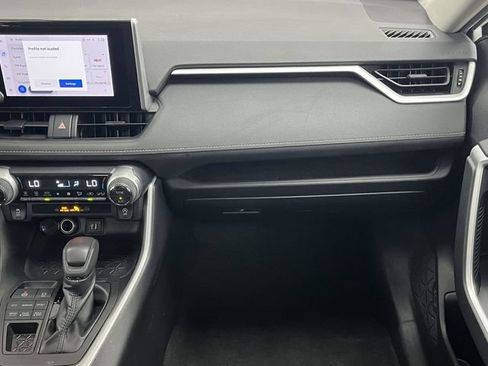 Used 2023 Toyota RAV4 XLE AWD/4WD image 20