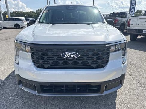 New 2026 Ford Maverick XLT w/ XLT Luxury Package FWD image 2