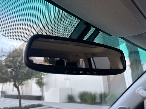 Used 2017 Lexus GX 460 image 37