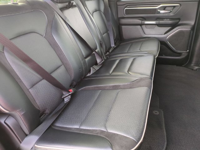 Used 2024 RAM 1500 Laramie AWD/4WD image 30