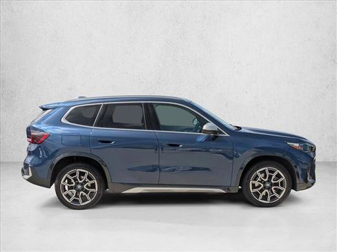 Used 2023 BMW X1 xDrive28i w/ Convenience Package AWD/4WD image 4