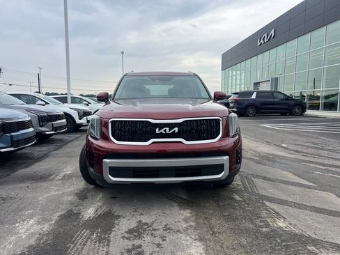 Certified 2024 Kia Telluride EX w/ EX Captain's Chair Package FWD image 10