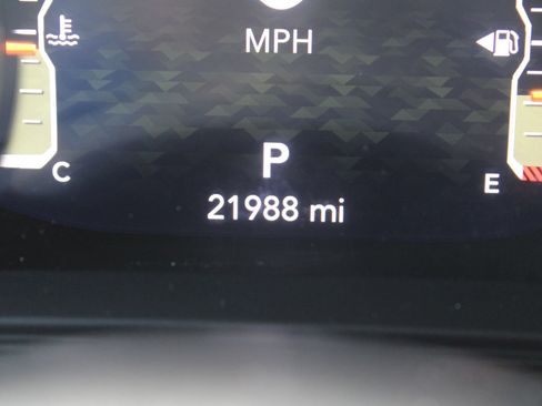 Used 2024 Jeep Wrangler Unlimited Sport AWD/4WD image 28