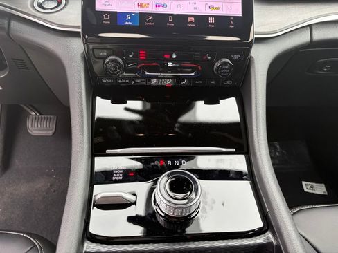 New 2025 Jeep Grand Cherokee Limited image 24