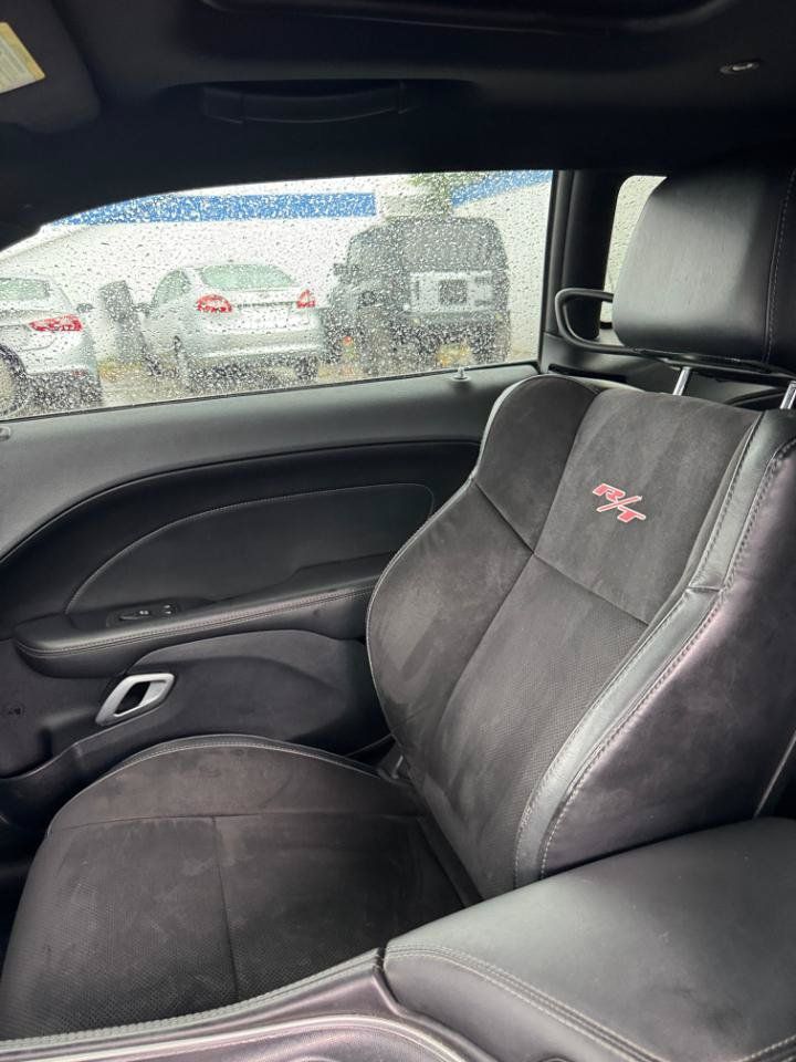 Used 2015 Dodge Challenger R/T Plus RWD image 5