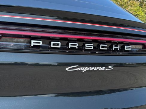 Used 2025 Porsche Cayenne S AWD/4WD image 65