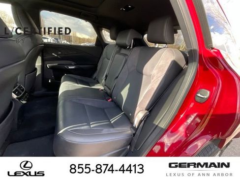 Certified 2024 Lexus RX 350 w/ Convenience Package image 13