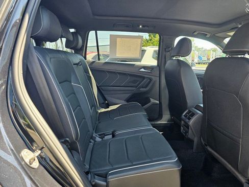 Certified 2023 Volkswagen Tiguan SEL R-Line AWD/4WD image 13