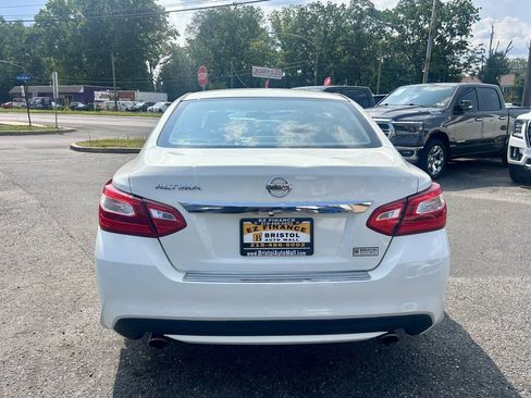 Used 2017 Nissan Altima 2.5 S w/ Power Driver Seat Package FWD image 4