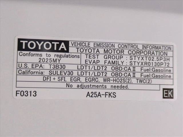 Used 2025 Toyota RAV4 XLE FWD image 24