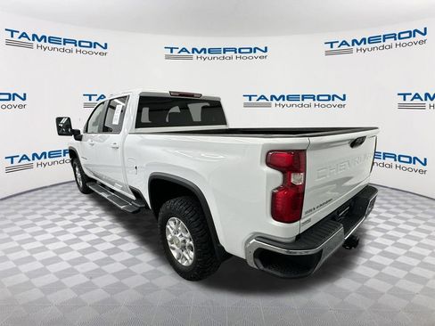 Used 2025 Chevrolet Silverado 2500 LT AWD/4WD image 3
