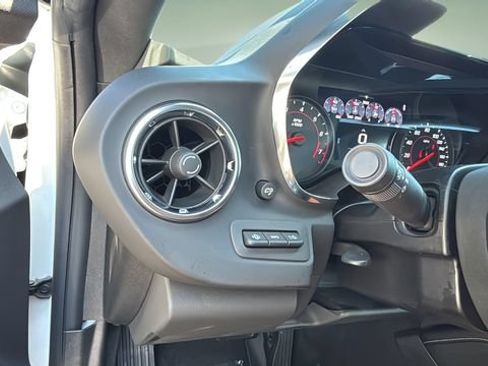 Used 2021 Chevrolet Camaro SS RWD image 23