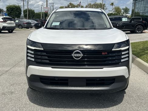 New 2026 Nissan Kicks SR FWD image 4