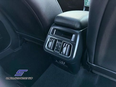 Used 2023 Maserati Grecale Modena AWD/4WD image 19