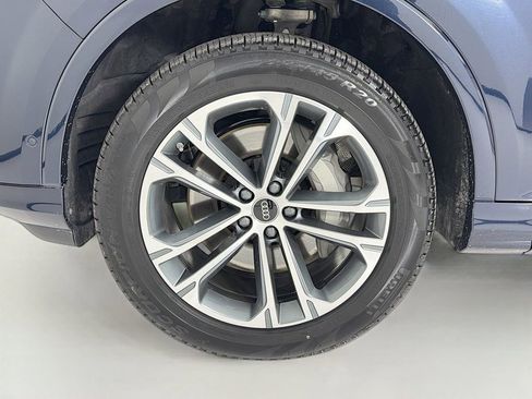 Used 2025 Audi Q7 2.0T Premium w/ Convenience Plus Package AWD/4WD image 35