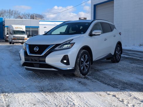 Used 2019 Nissan Murano SV w/ Premium Package image 13
