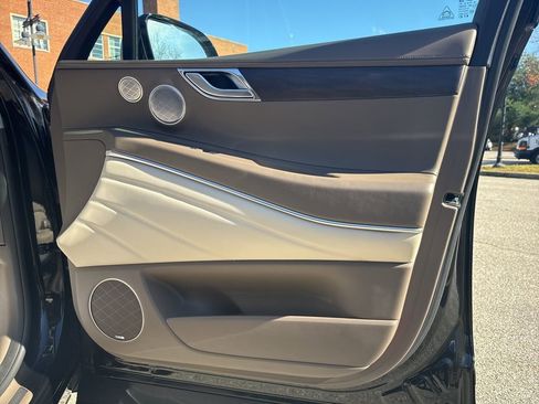 Used 2023 Genesis GV80 3.5T w/ Prestige Package image 37