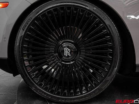 Used 2021 Rolls-Royce Cullinan image 21