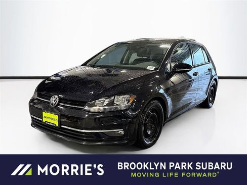 Used 2018 Volkswagen Golf SE FWD image 1