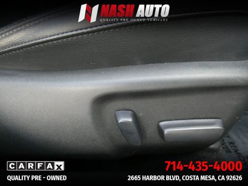 Used 2018 Toyota Avalon XLE Premium w/ Preferred Accessory Package FWD image 30