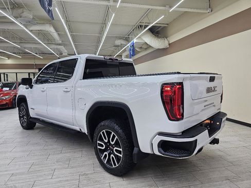 Used 2022 GMC Sierra 1500 AT4 w/ AT4 Premium Package image 8