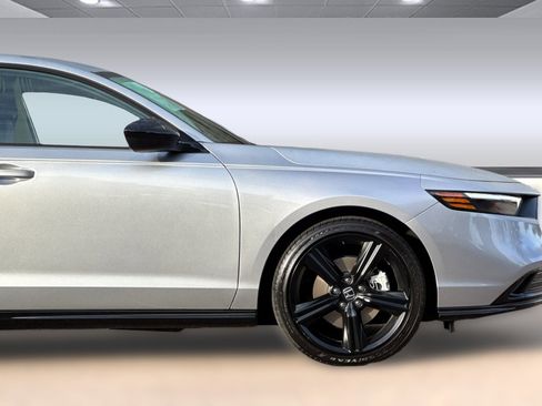 Certified 2024 Honda Accord Sport image 33