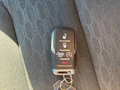 New 2026 RAM 1500 4x4 Crew Cab image 29