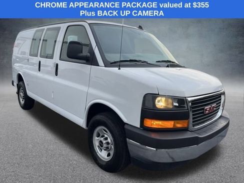 Used 2024 GMC Savana 2500 w/ Driver Convenience Package image 4