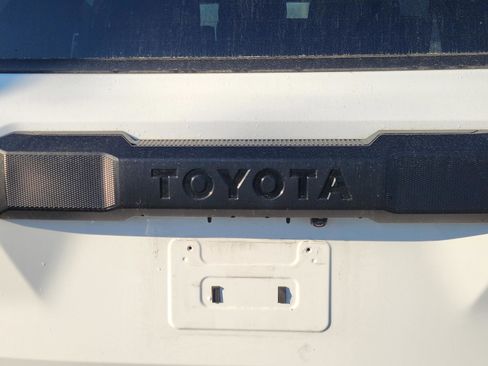 Used 2025 Toyota 4Runner TRD Off-Road image 19