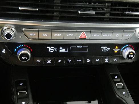 Used 2022 Kia Telluride EX w/ EX Premium Package AWD/4WD image 30